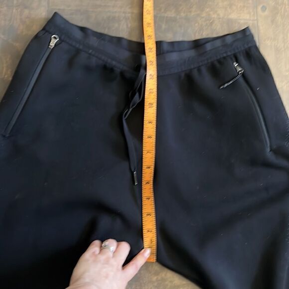 Gymshark Black Jogger sweats Womens Sz-Large - Picture 10 of 15